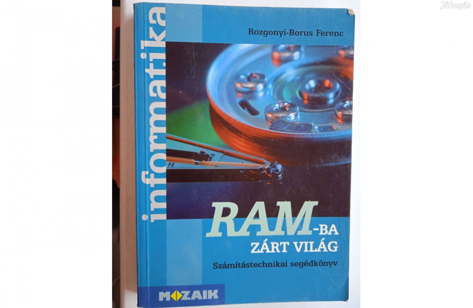 RAM-ba zárt világ , számítástechnikai segédkönyv