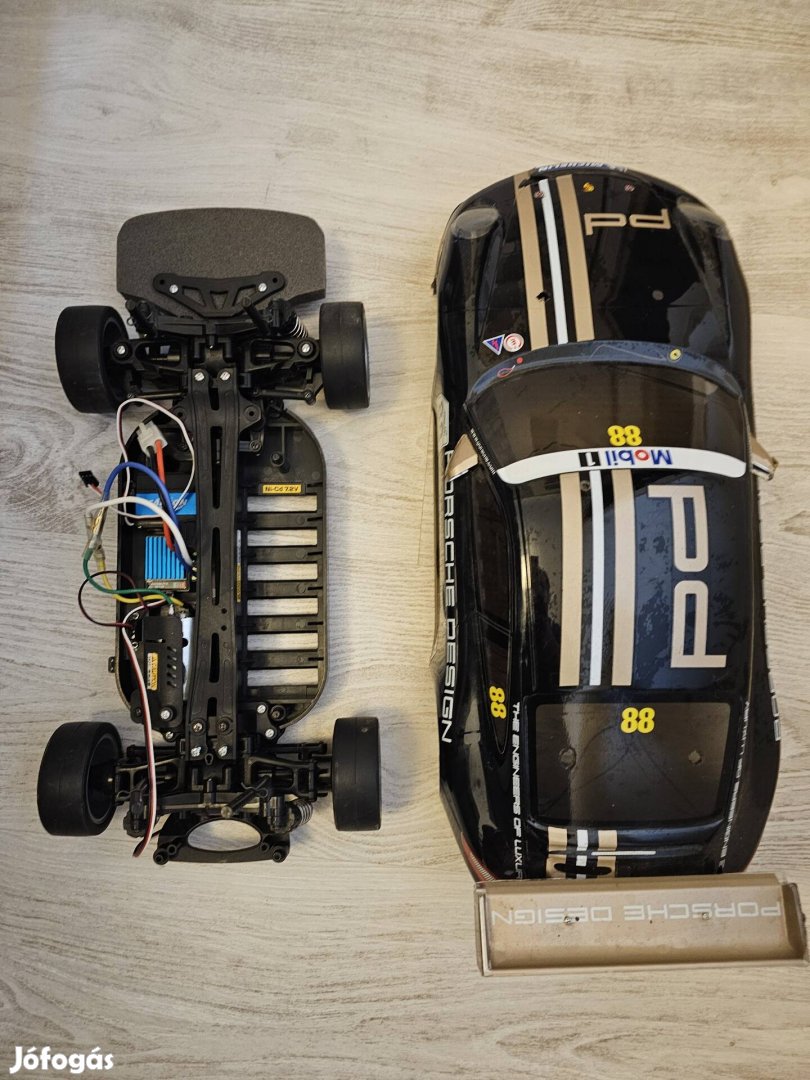 RC autók Porsche, Ford F150, DT-02 buggy