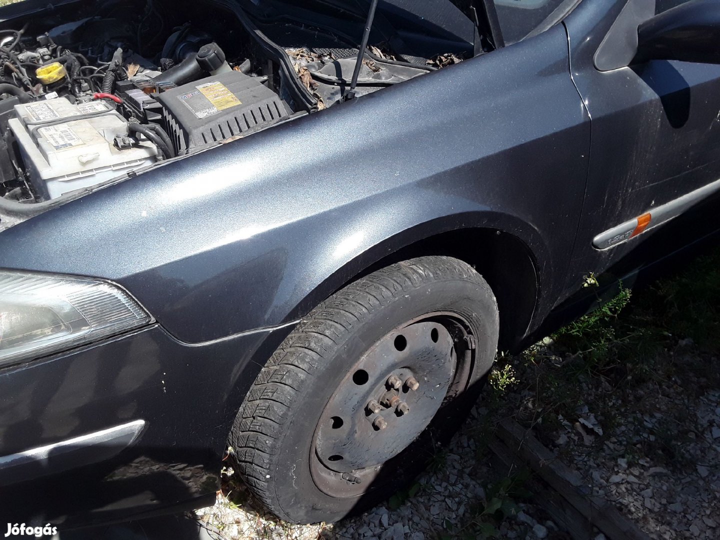 RENAULT LAGUNA SÁRVÉDŐ eladó