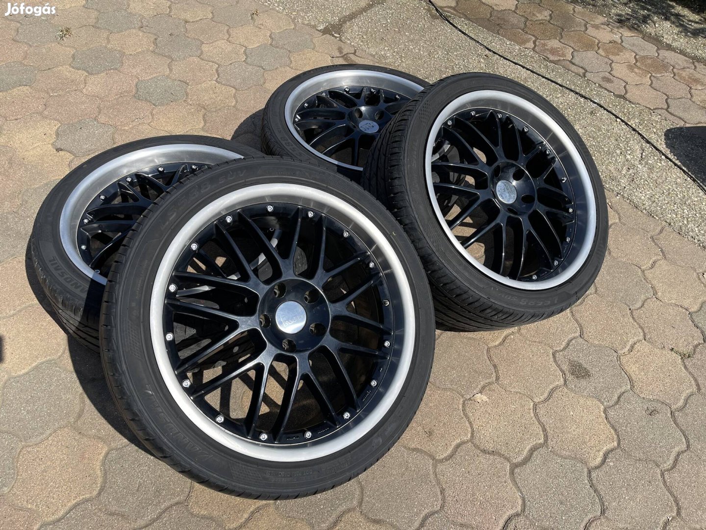 RH 22" 5x130 285/35r22 Nyári gumival!