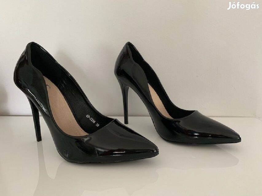 RS női fekete színű elegáns tűsarkú magassarkú cipő 38-as új