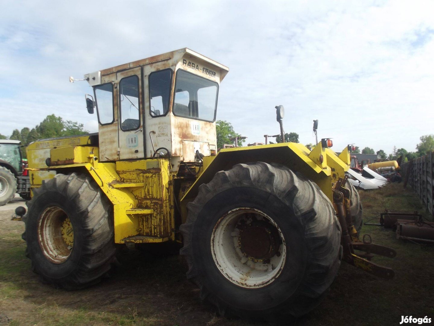 Rába Steiger 360 cummins motorral, igény esetén munkaeszközeivel