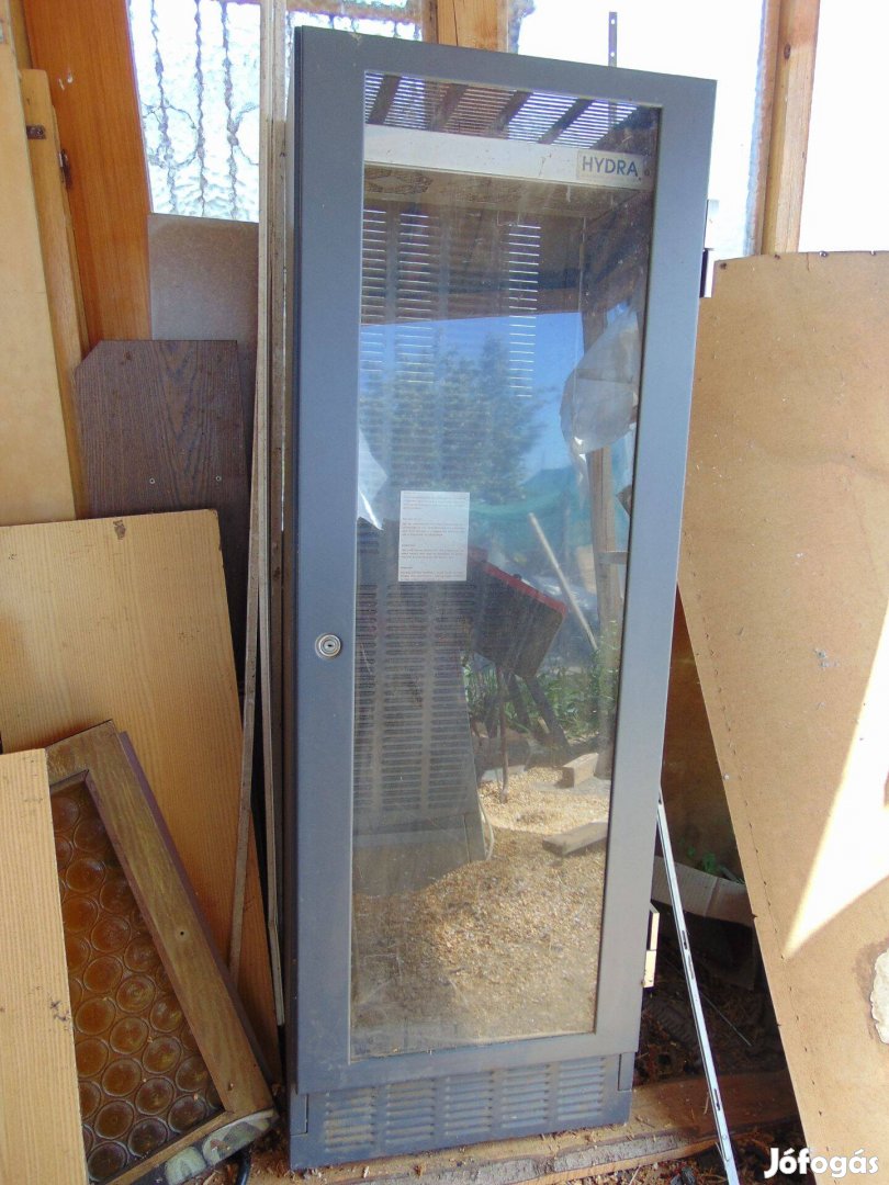 Rack szekrény