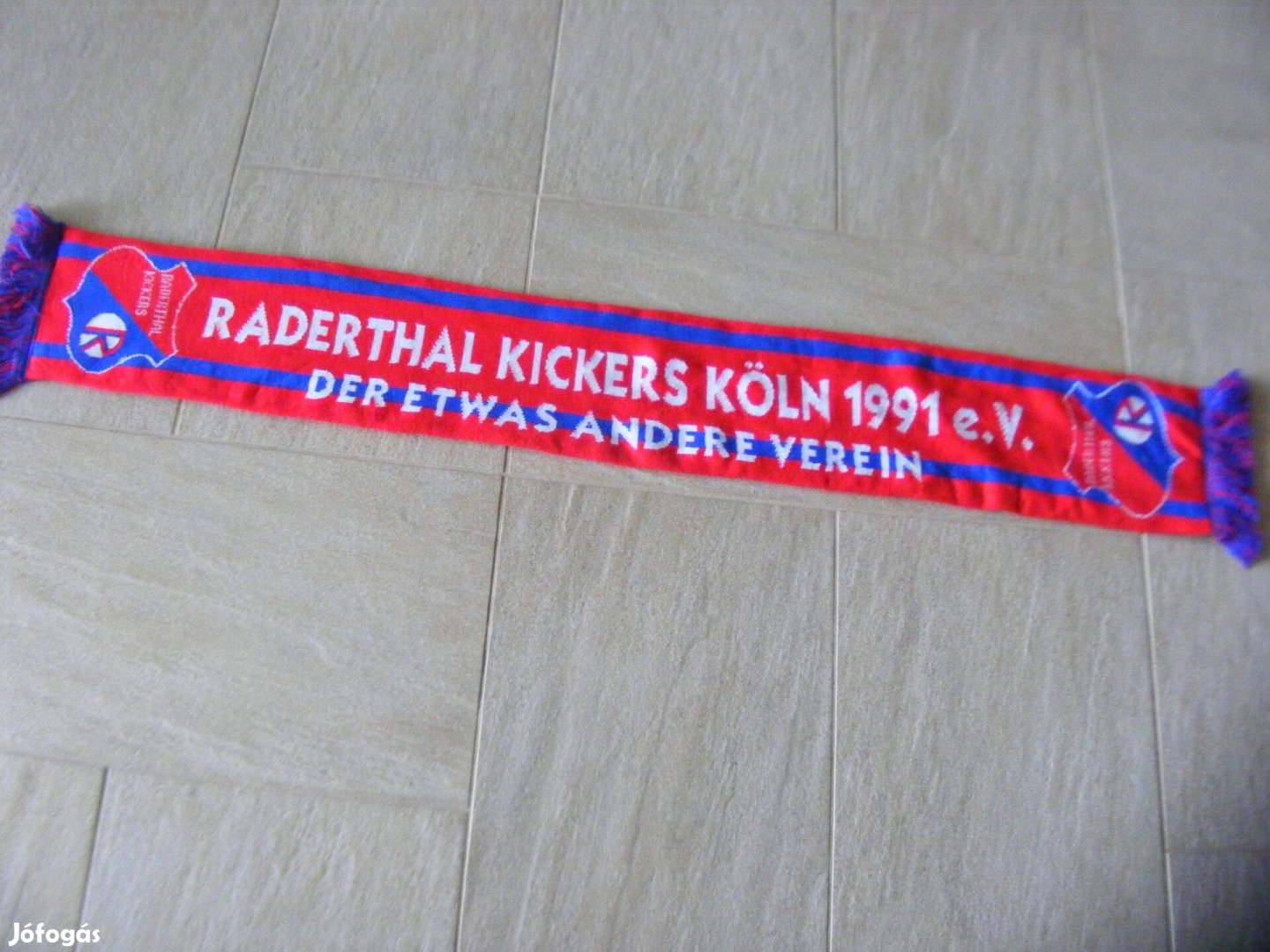 Raderthal Kickers Köln 1991 e.V. szurkolóisál , szurkolói sál, gyűjtem