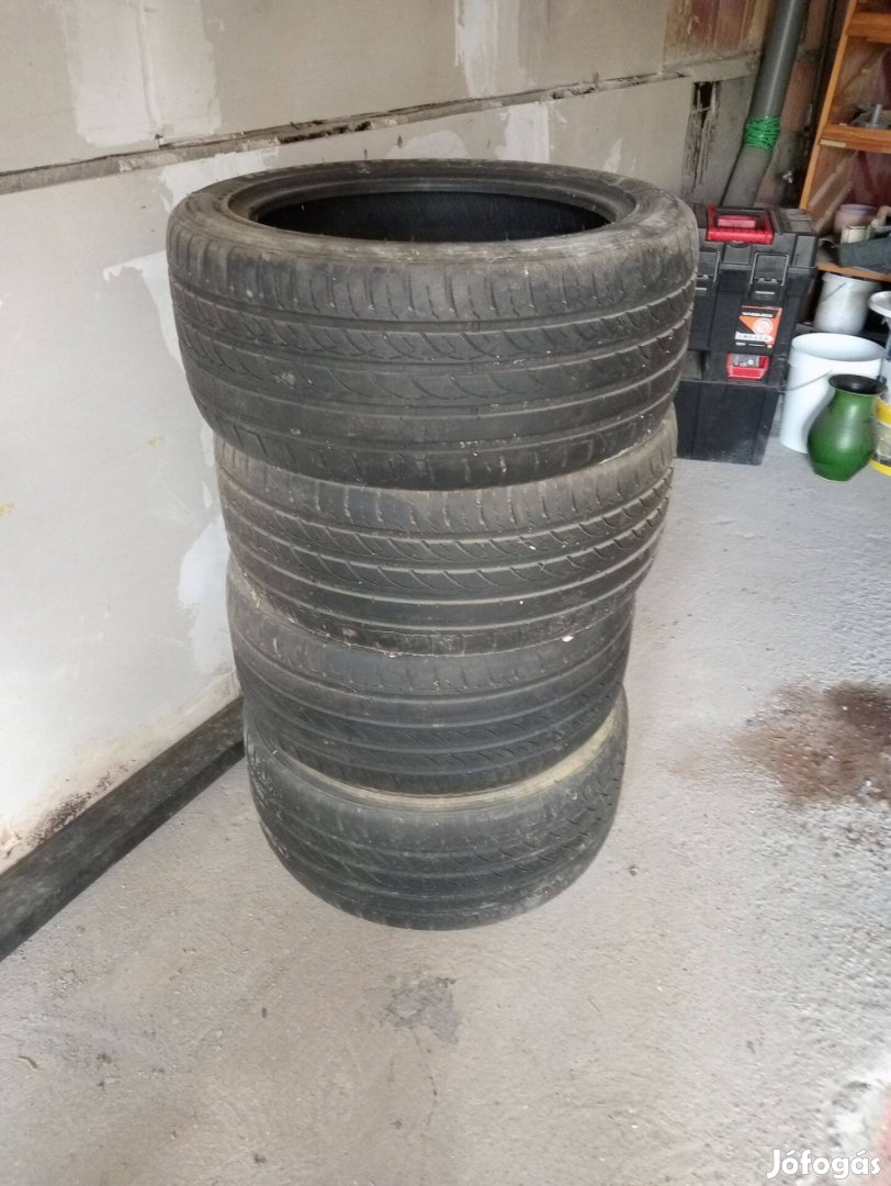 Radial F105 255/45R18 103w XL nyári gumi 4 db