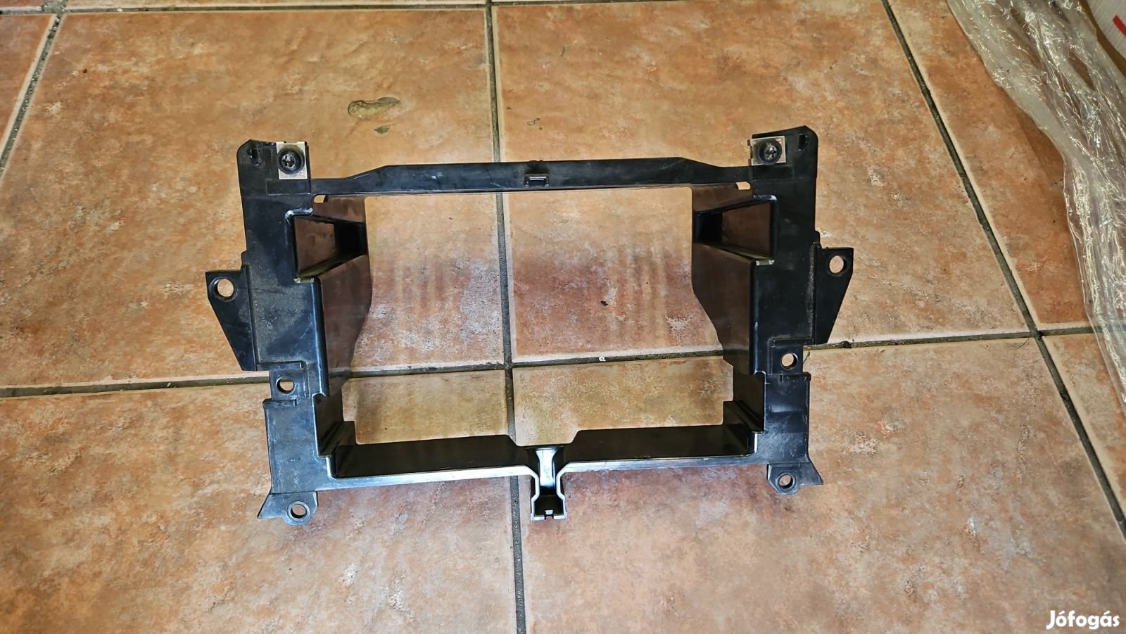 Rádió beépítő keret w639 eladó