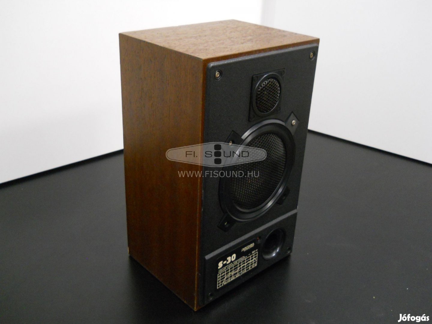 Radiotechnika S-30B Tento ,30W,8ohm,1db 2 utas hangfal 13cm-s