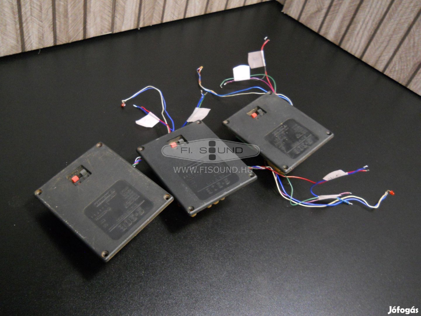 Radiotechnika S-30 ,30W,8ohm,2 utas hangváltó csatlakozó tálcával