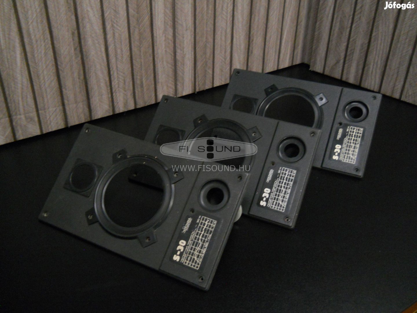 Radiotechnika S-30 előlapi panel felújított sub csővel ,3db rendelhető
