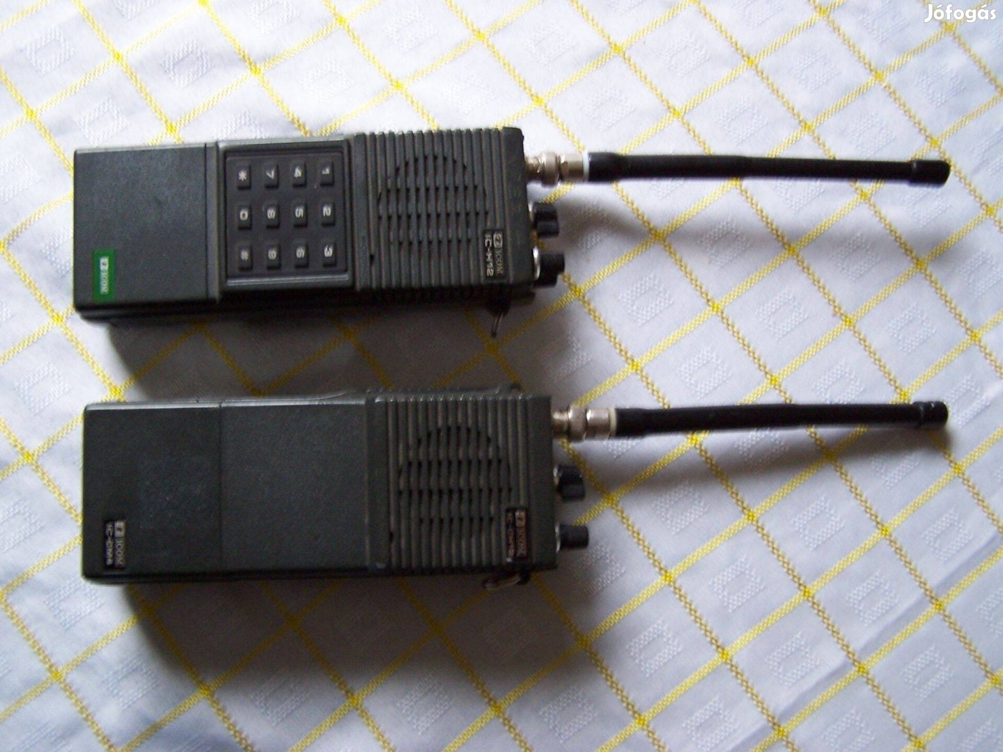 Rádiótelefon ICOM IC-H12 URH üzemlépes 2 darab URH rádió retró termék