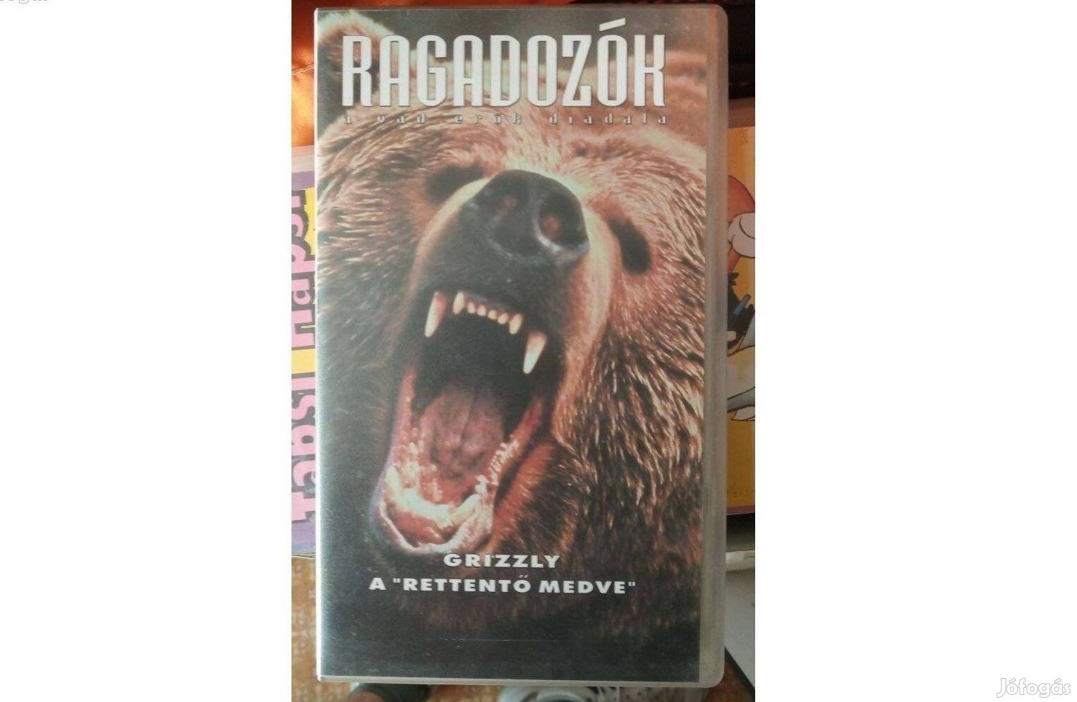 Ragadozók VHS video kazetta. Grizzly, a "rettentő medve". Debrecenben