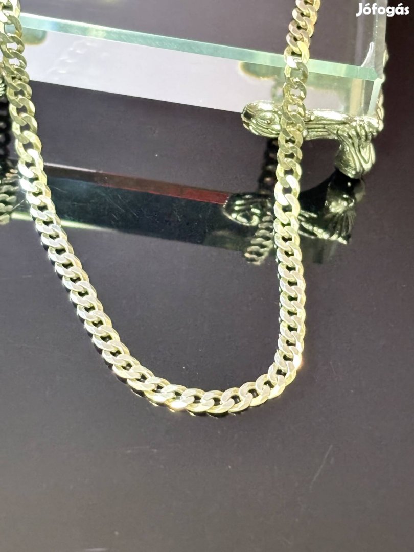 Ragyogó, hosszabb ezüst nyaklánc