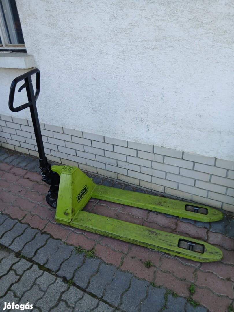 Raklapemelő béka 2,5t teherbírású Clark raklap emelő kítűnő állapotban
