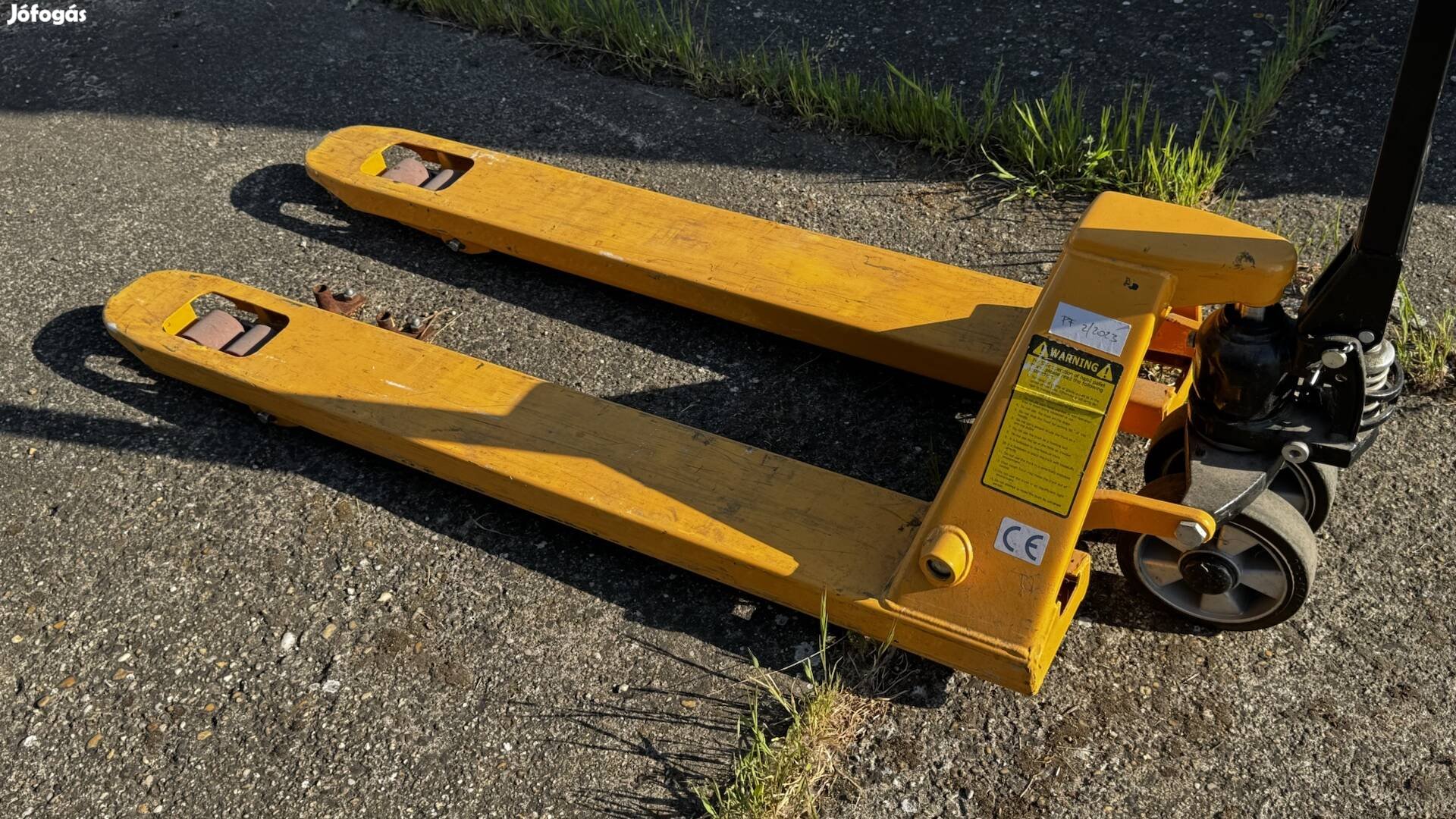 Raklapemelő béka, 2,5t, kifogástalan állapot