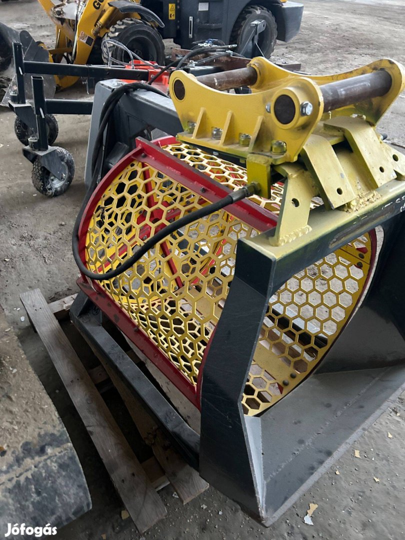 Rakodó kanál (JCB,CAT stb.)