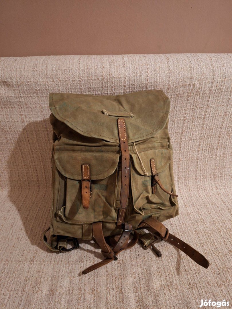 Rákosi katonai hátizsák III