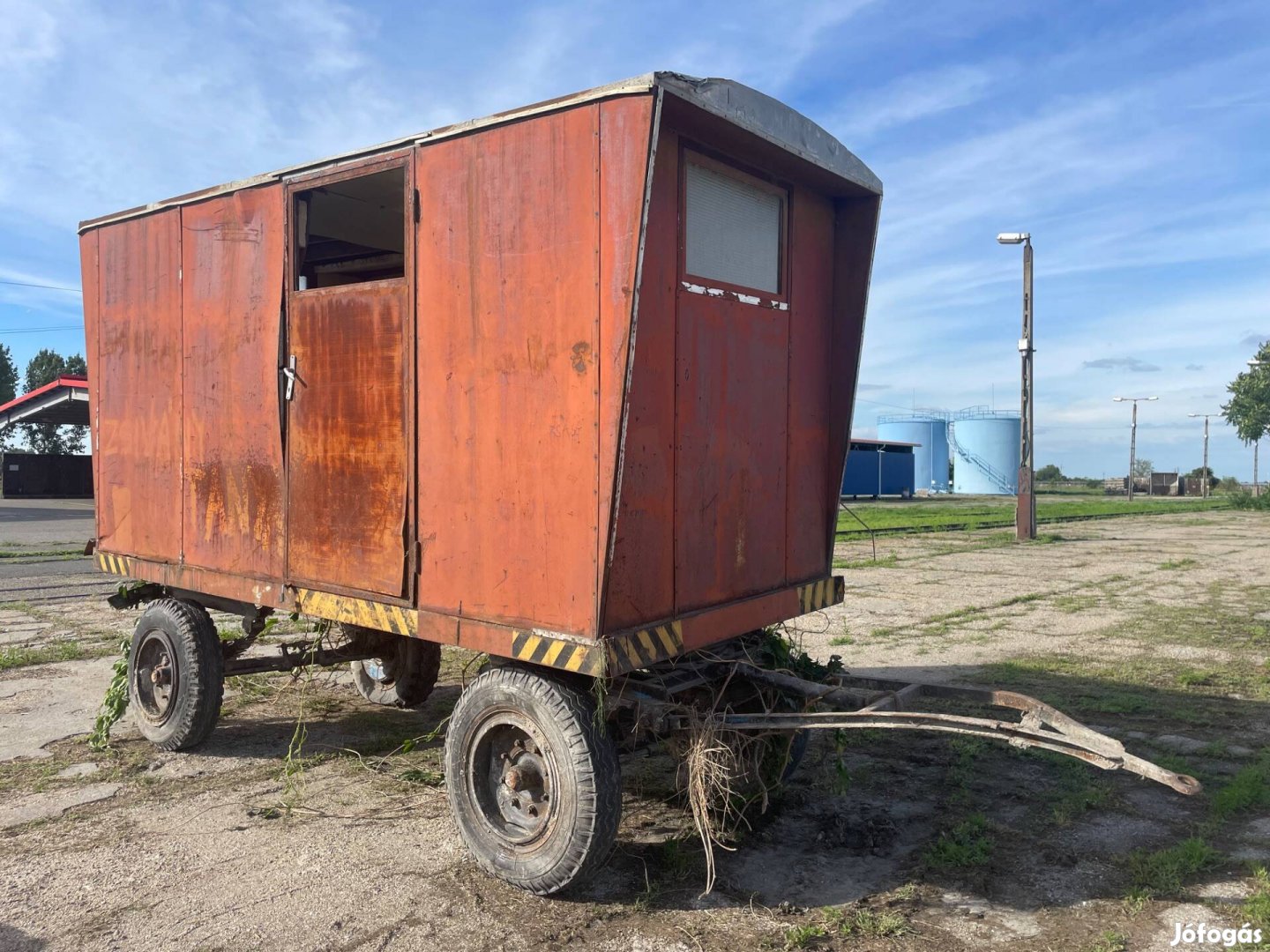 Raktár, tároló, mg pótkocsi eladó