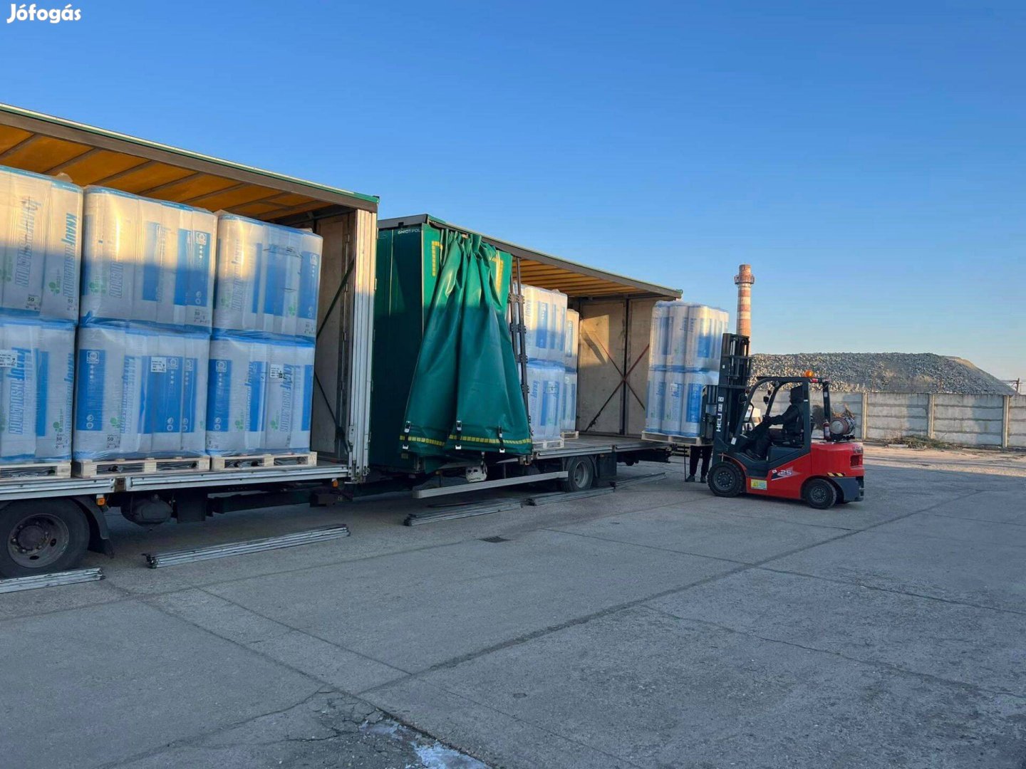 Raktáros, Árukiadó