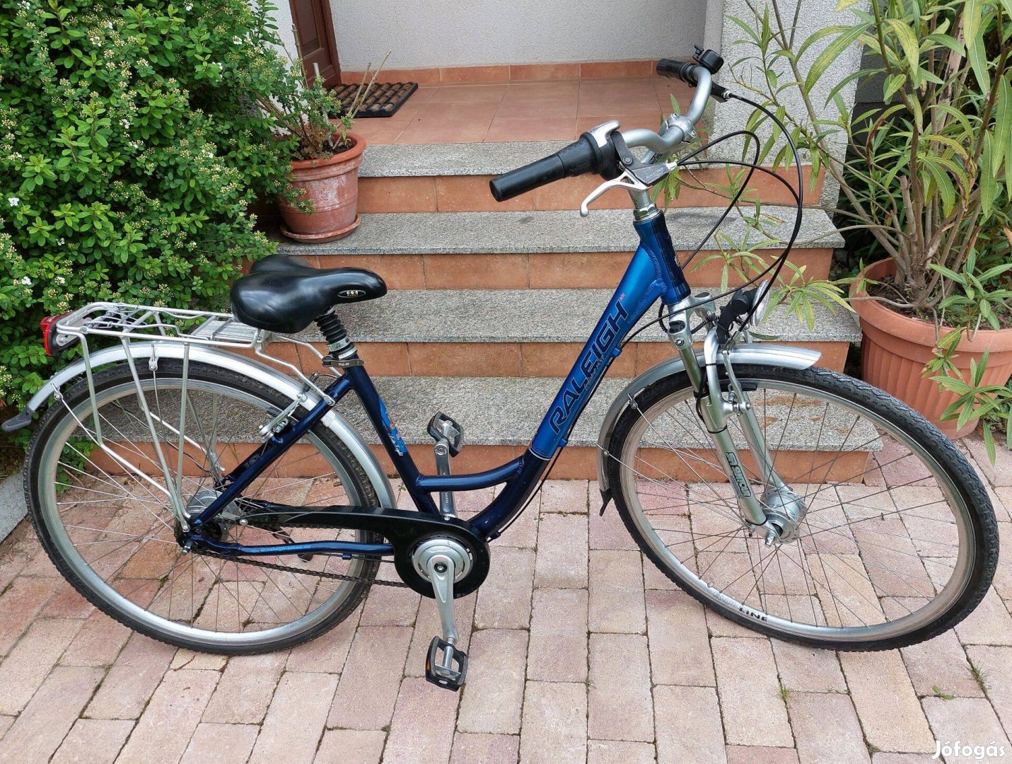 Raleigh női mélyvázas, agyváltós city kerékpár