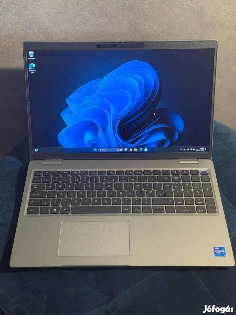 Random a 2000ből: Dell 5520