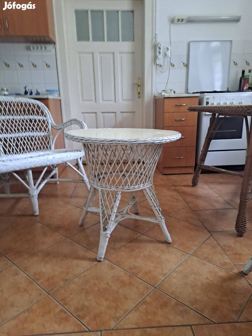 Rattan, fonott garnitúra
