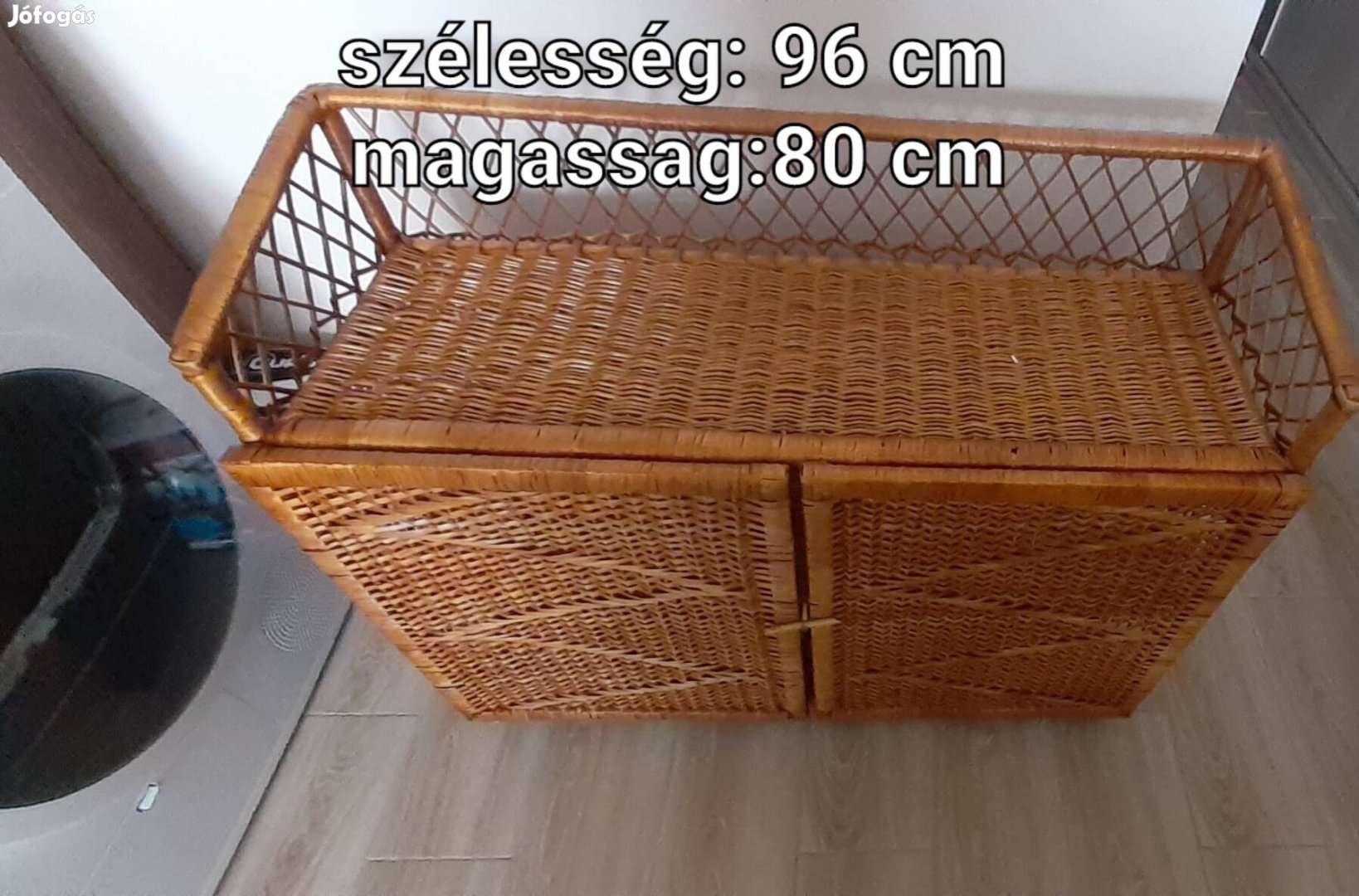 Rattan szekrény 