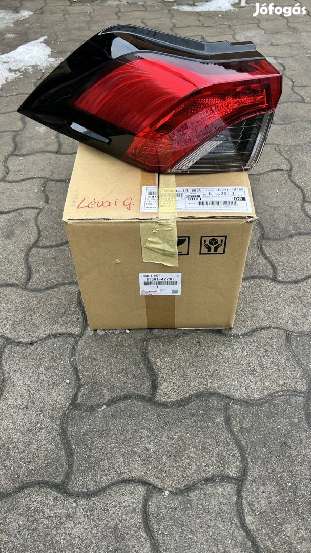 Rav4 bal hátsó lámpa 81561-42230 eladó
