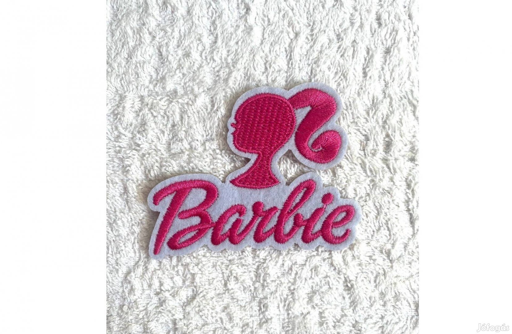 Rávasaló ruhára vasalható folt felvarró hímzett Barbie 75x60 mm