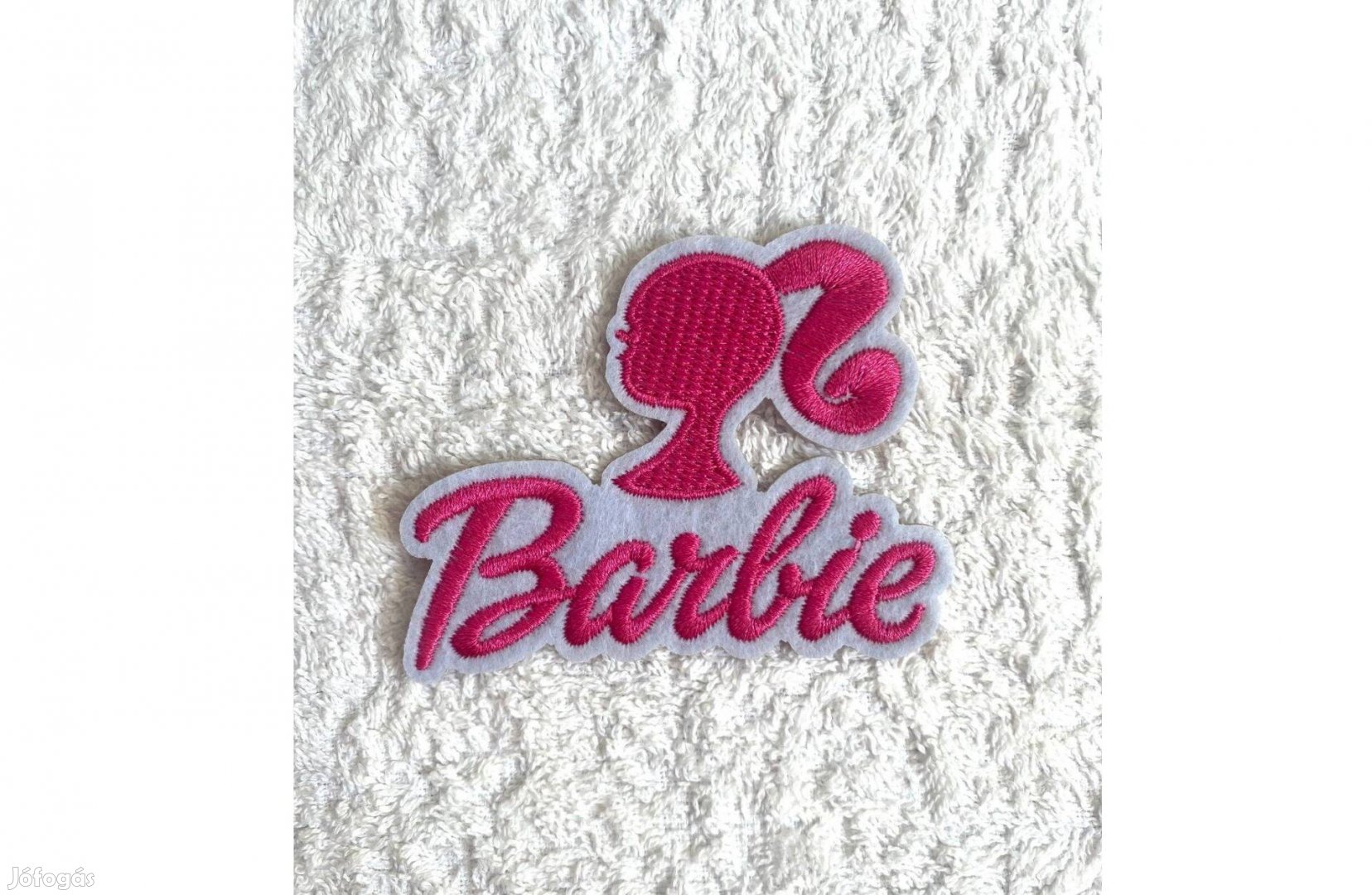 Rávasaló ruhára vasalható folt felvarró hímzett Barbie 75x60 mm