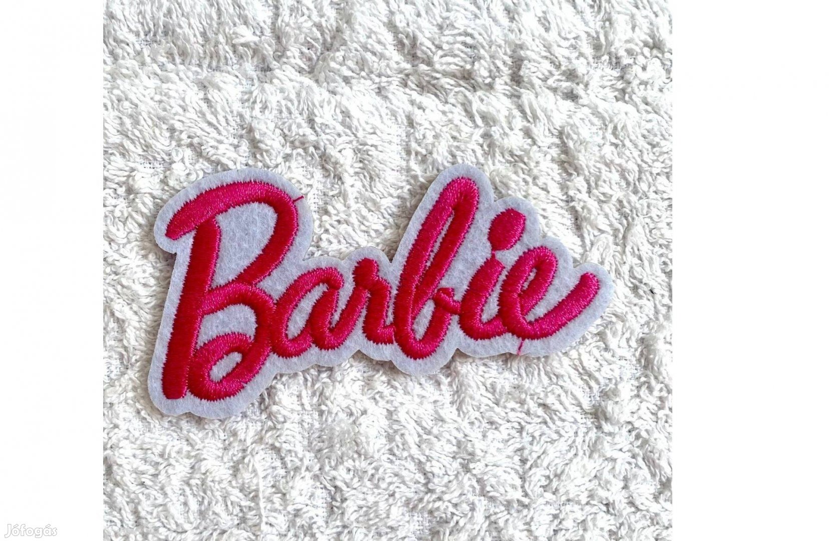 Rávasaló ruhára vasalható folt felvarró hímzett Barbie 8x4 cm