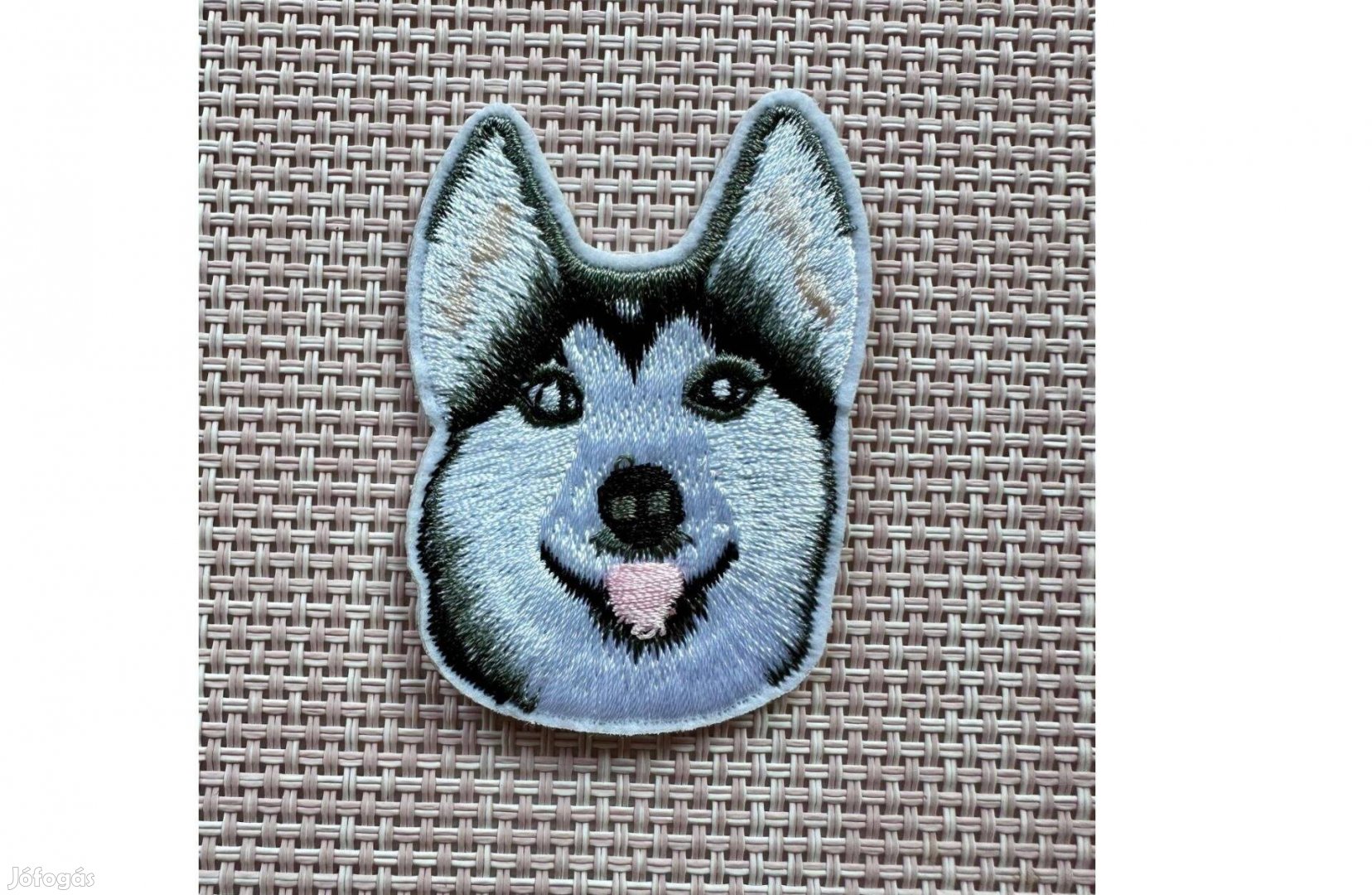 Rávasaló ruhára vasalható folt felvarró husky kutya 55x40mm