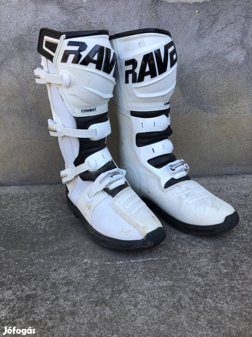 Raven cross csizma