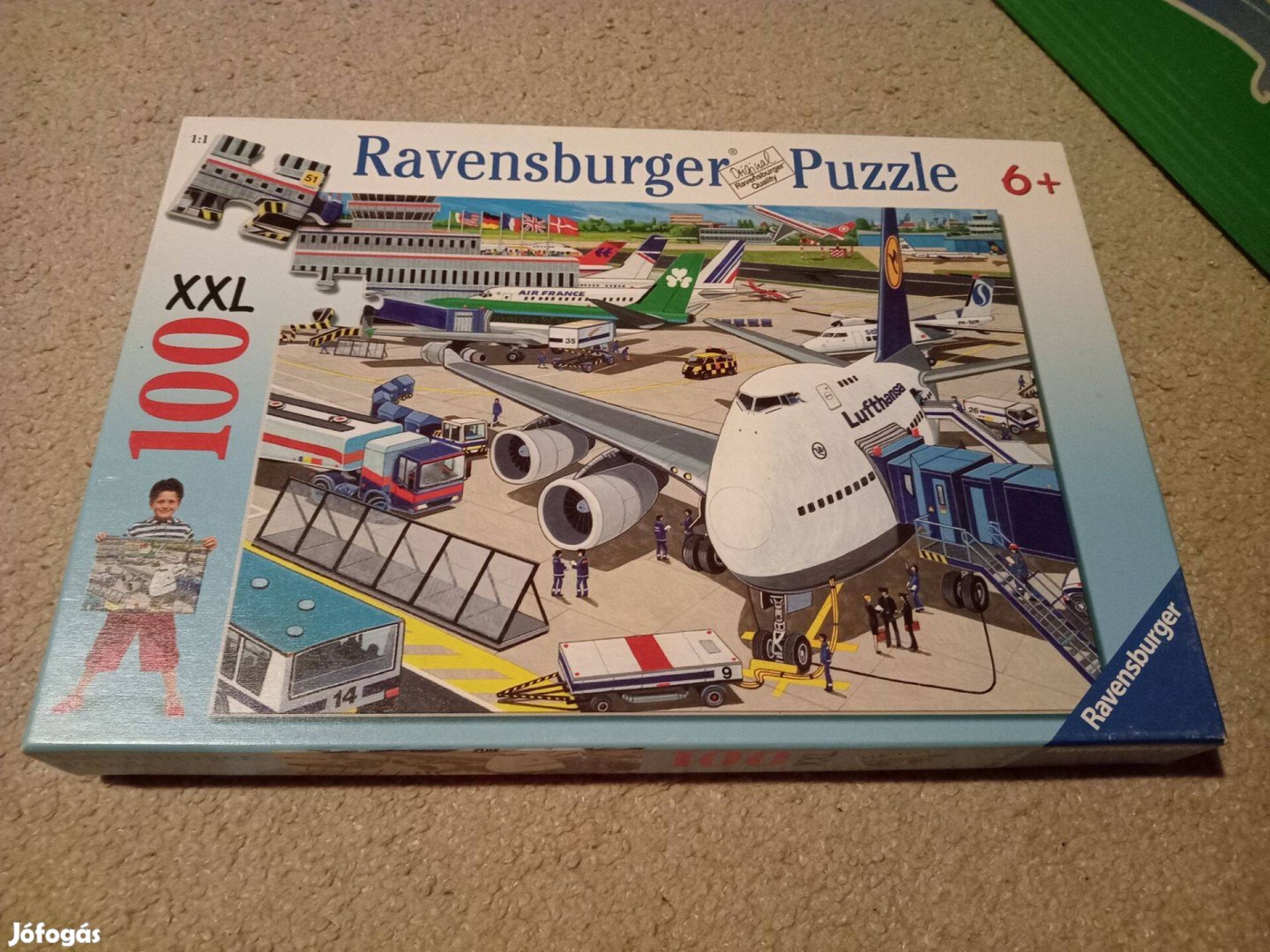 Ravensburger Repülőtér 100dbos XXL puzzle 6+