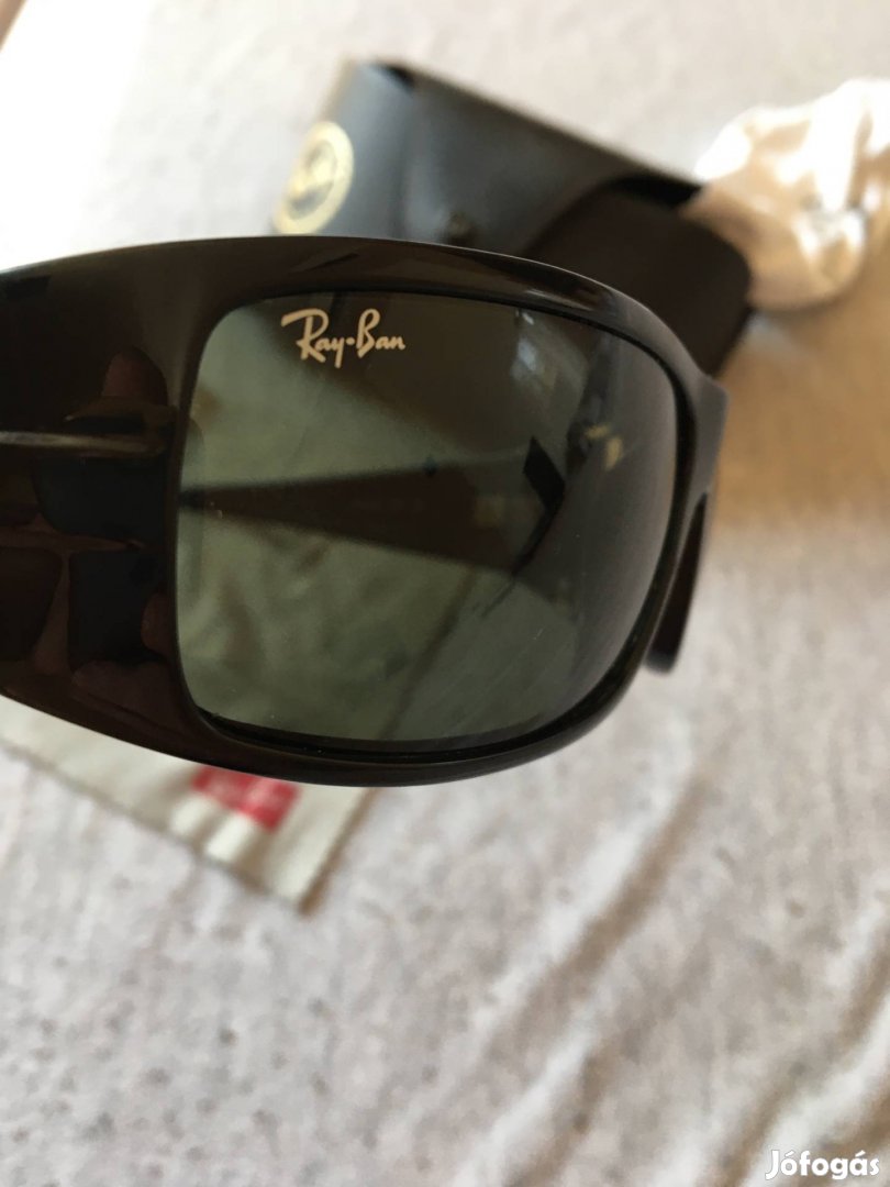 Ray-Ban  napszemüveg eladó!