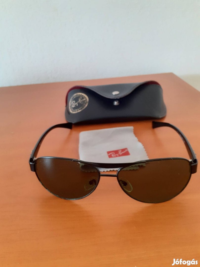 Ray Ban férfi napszemüveg,tokkal, sorszámozott,eredeti olasz