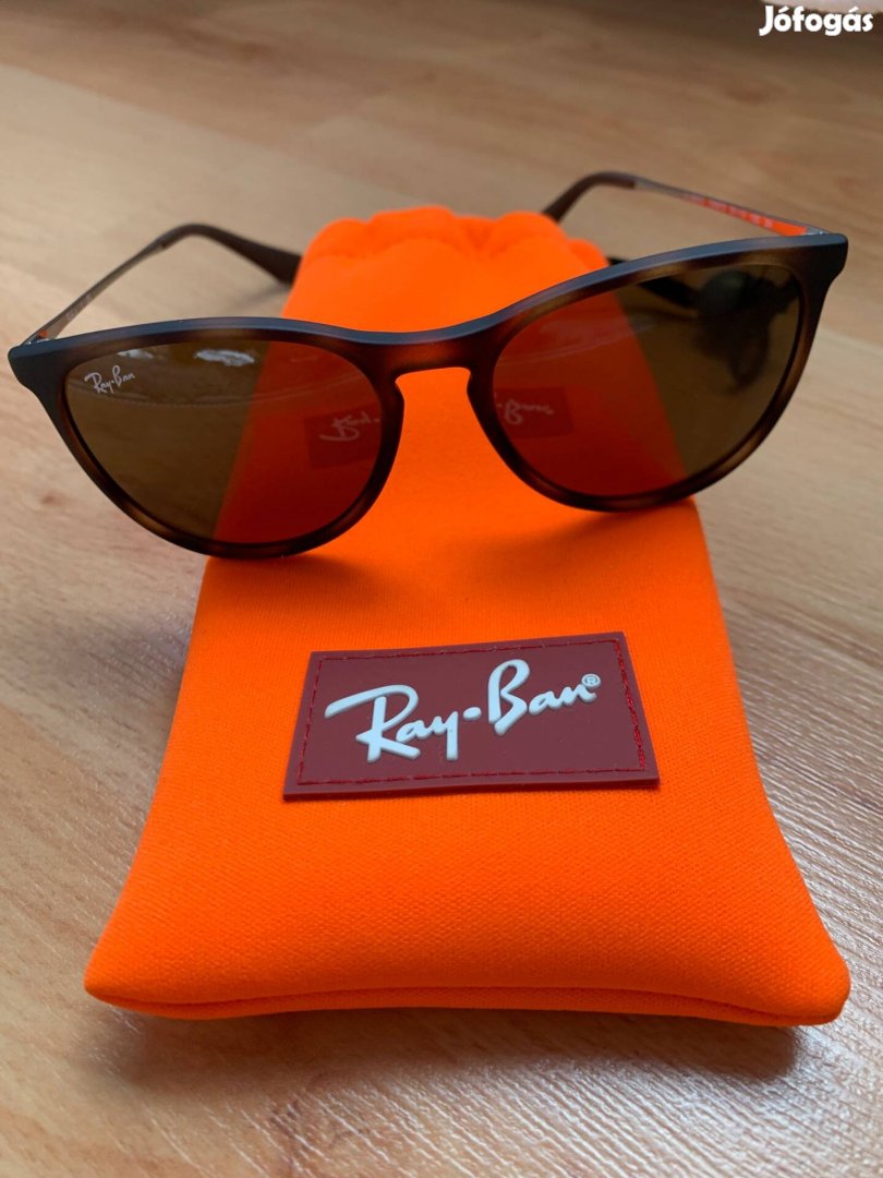 Ray-Ban junior napszemüveg