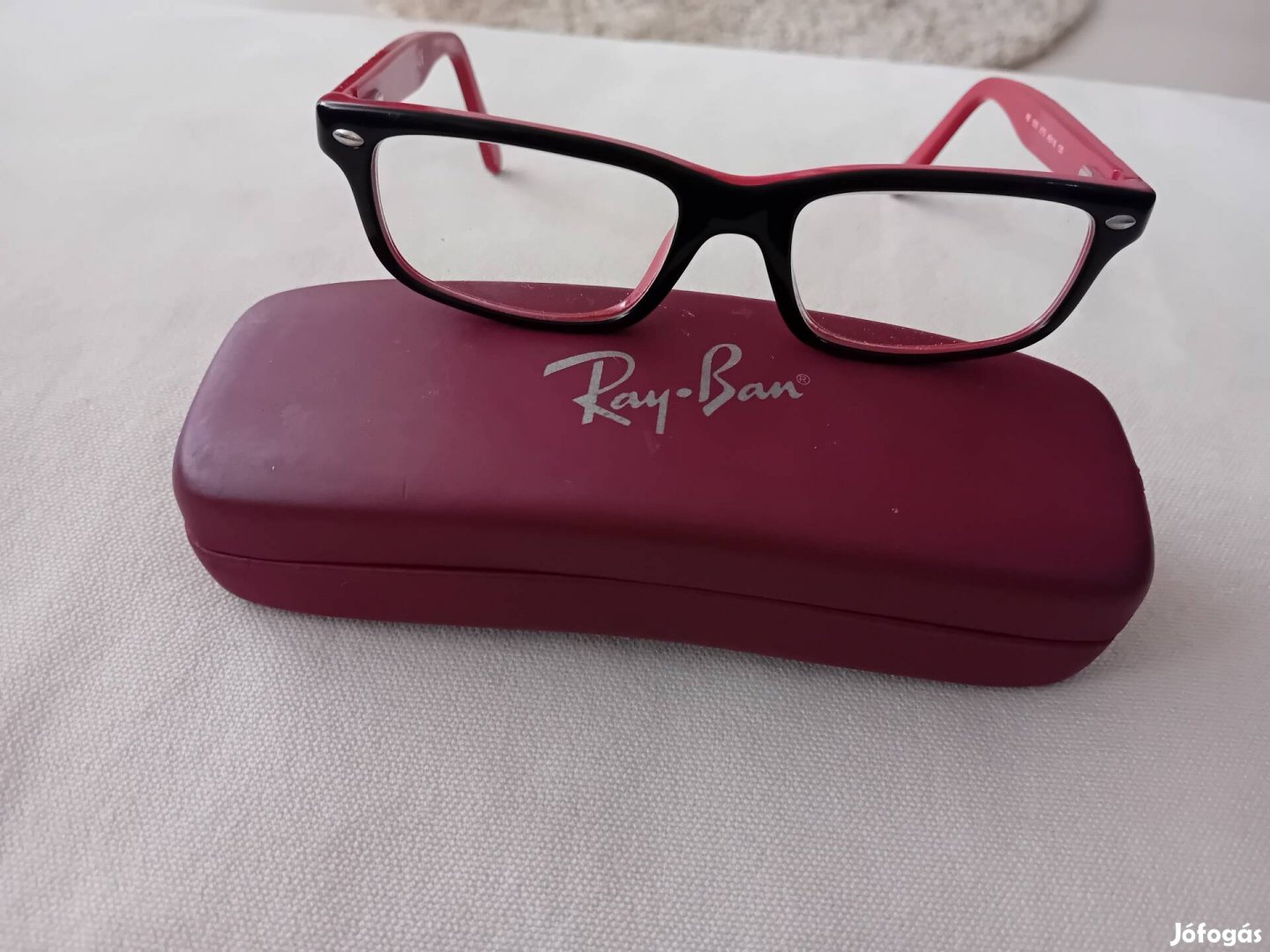 Ray-ban női szemüveg tokkal újszerű állapotban rb1535