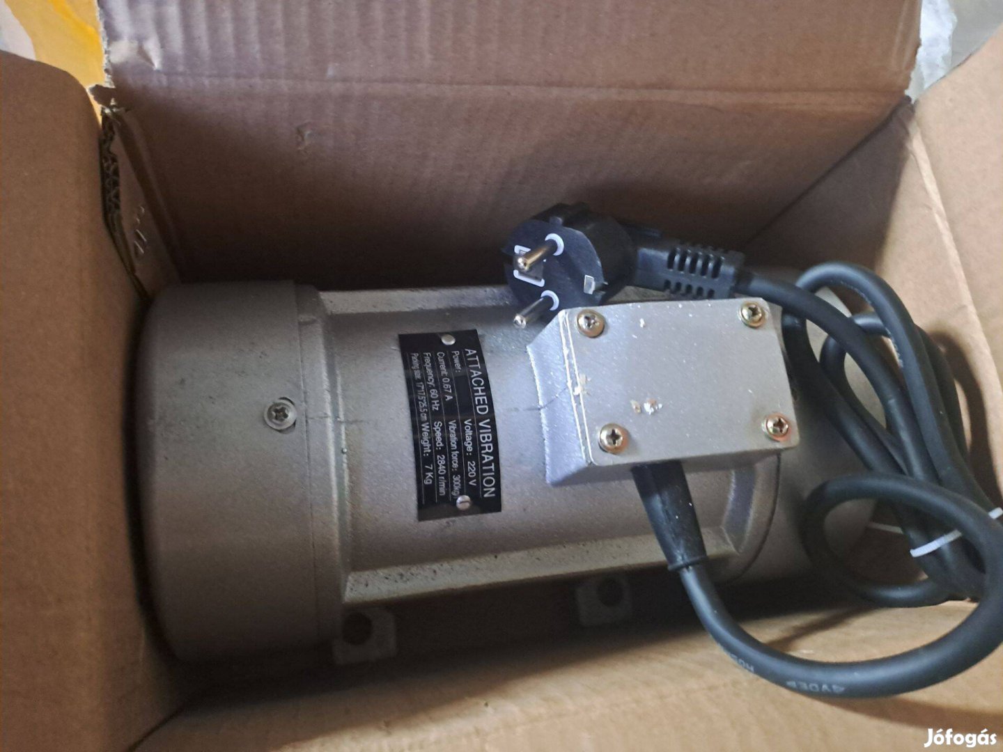 Rázó motor 220V/550 W / 300 kg Rázómotor, vibromotor