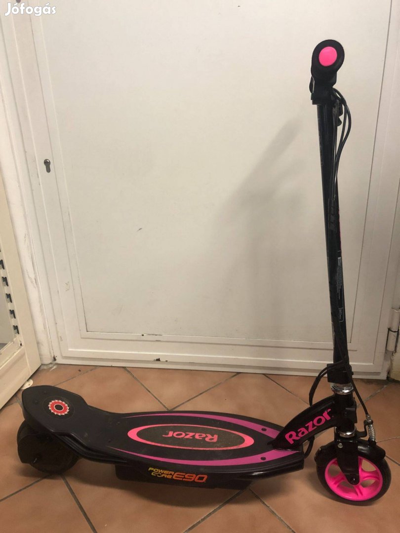 Razor E90 rózsaszín  Elektromos gyerek roller