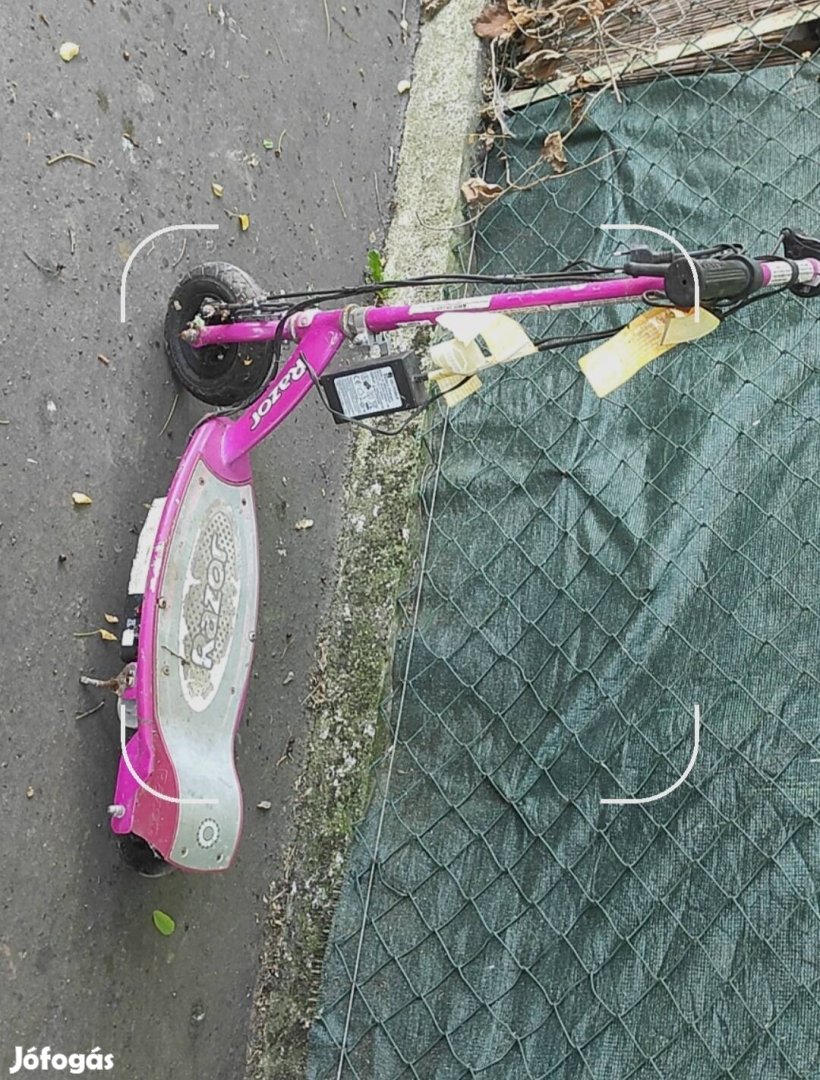 Razor elektromos roller 