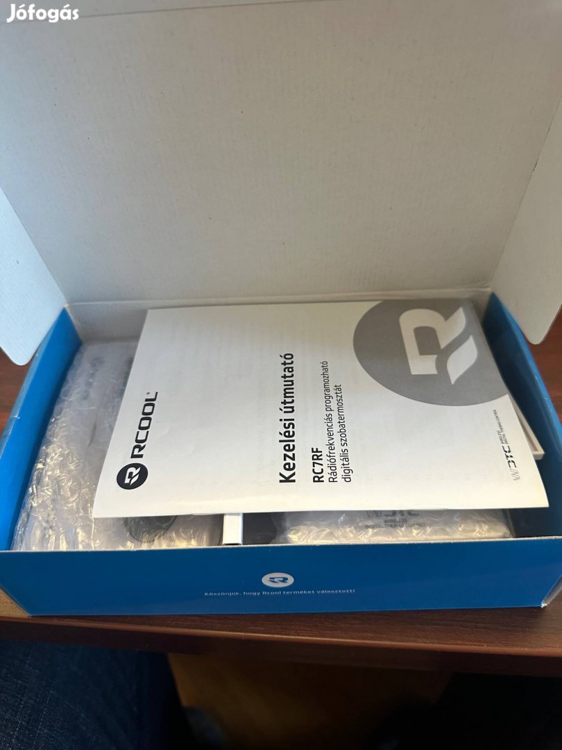 Rcool RC7 RF Digitális programozható vezeték nélküli szobatermosztát