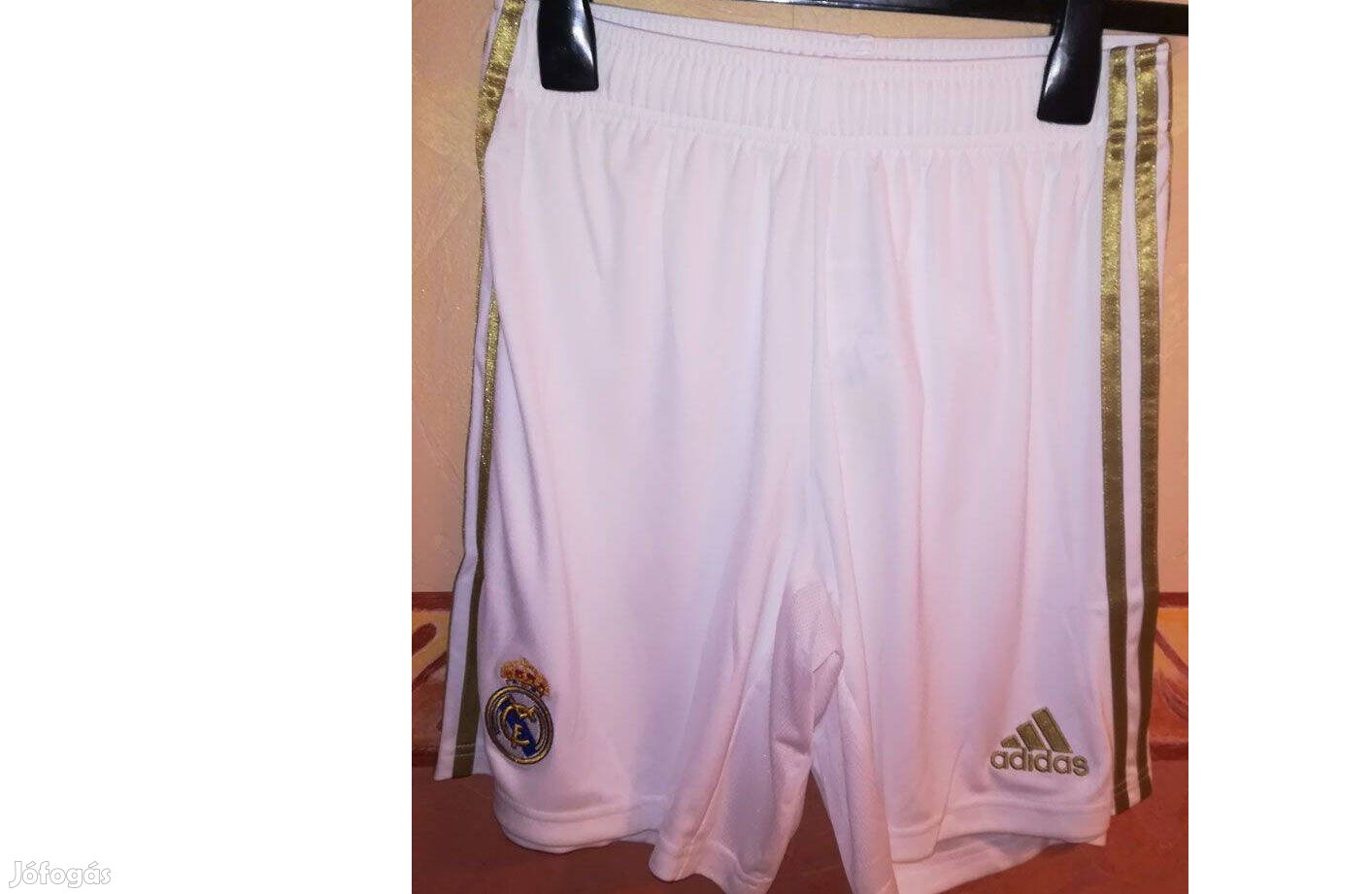 Real Madrid eredeti adidas fehér arany rövid nadrág (S)