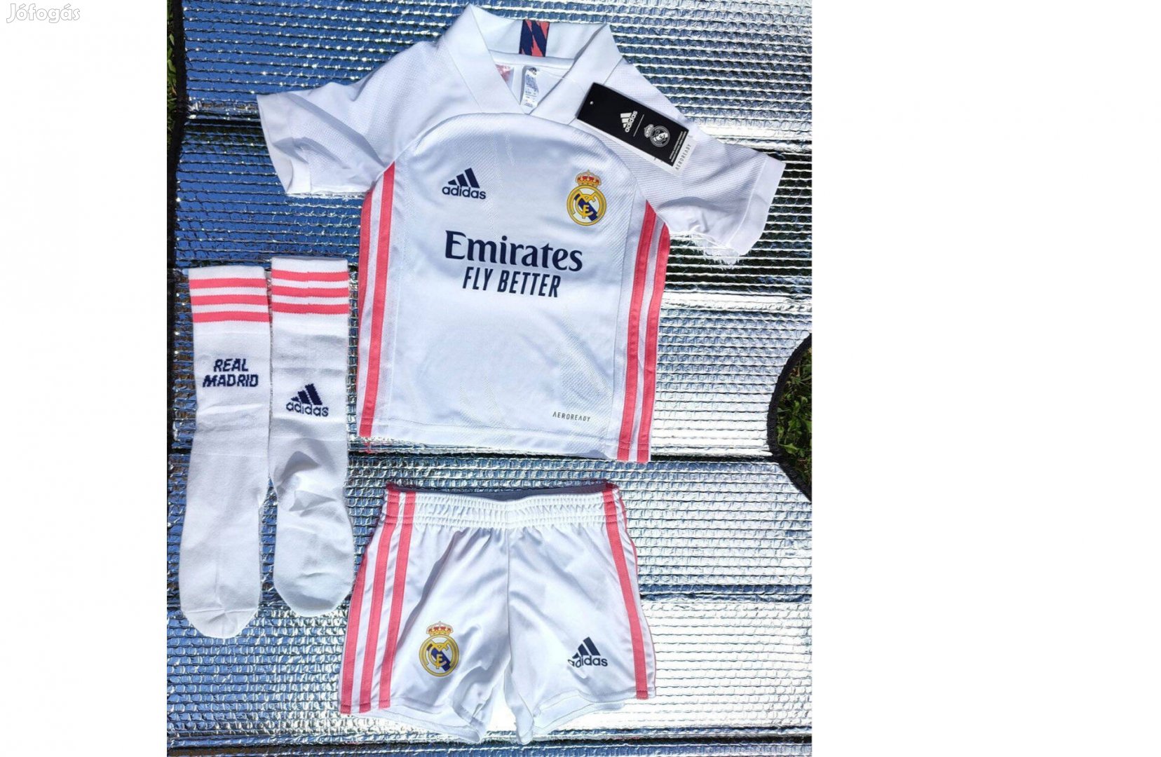 Real Madrid eredeti adidas fehér pink baby szett (92)