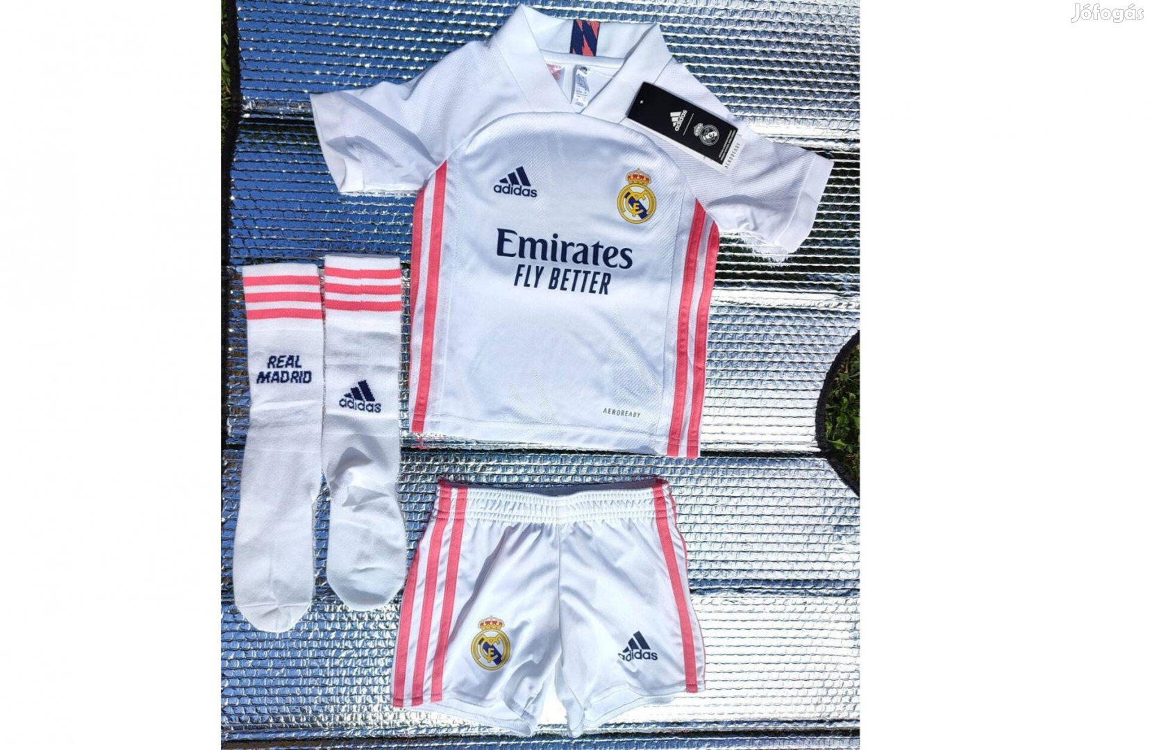 Real Madrid eredeti adidas fehér pink baby szett (92-es)