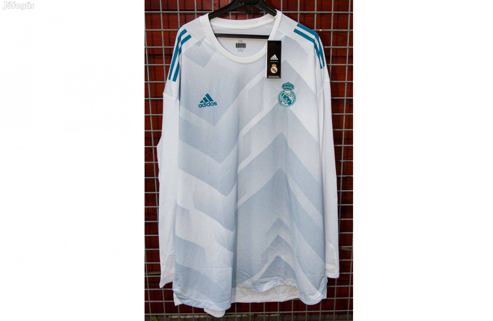 Real Madrid eredeti adidas hosszú ujjú felső (2XL)