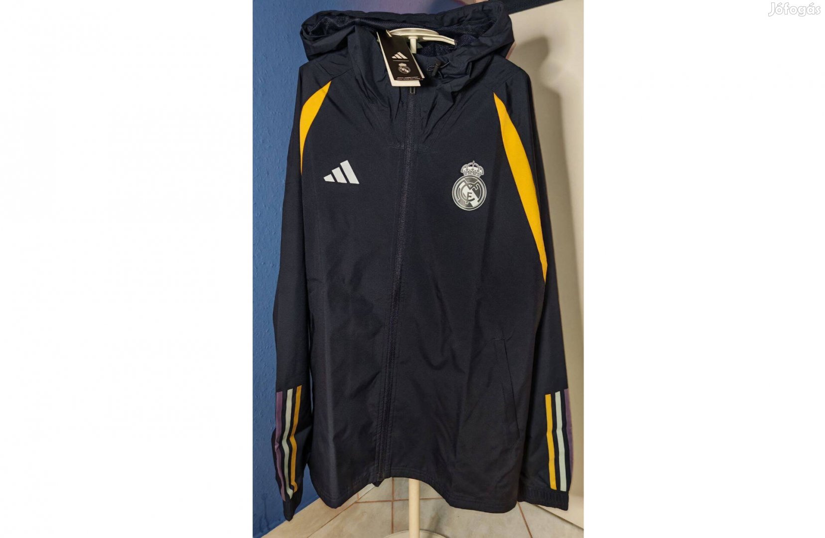 Real Madrid fekete arany eredeti adidas kapucnis széldzseki (M-es)