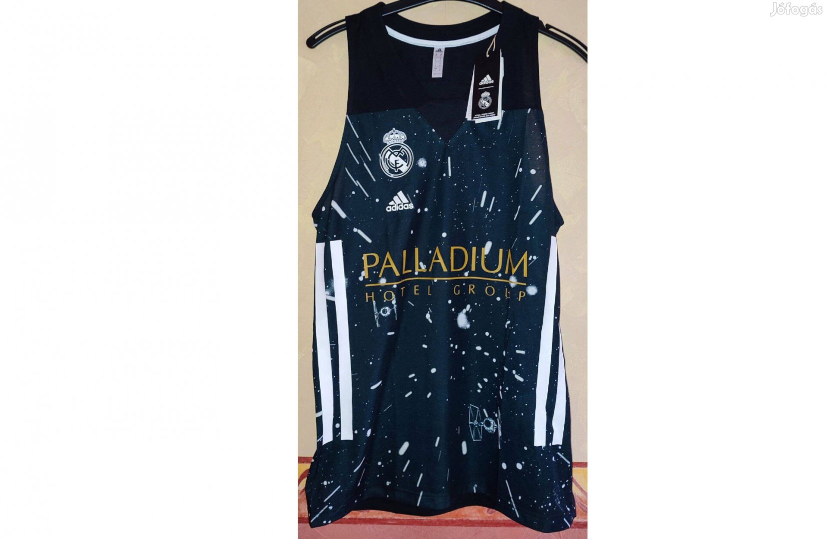 Real Madrid fekete eredeti adidas Star Wars kosaras mez (M, 2XL)