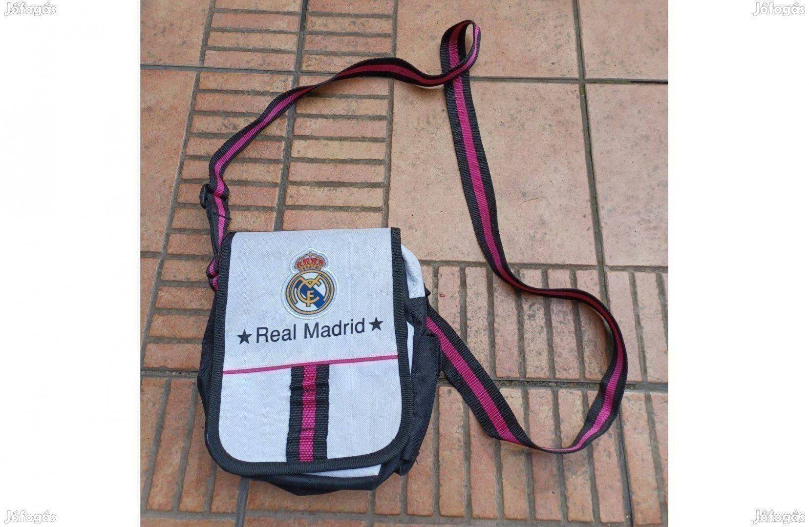 Real Madrid válltáska táska 25x20cm