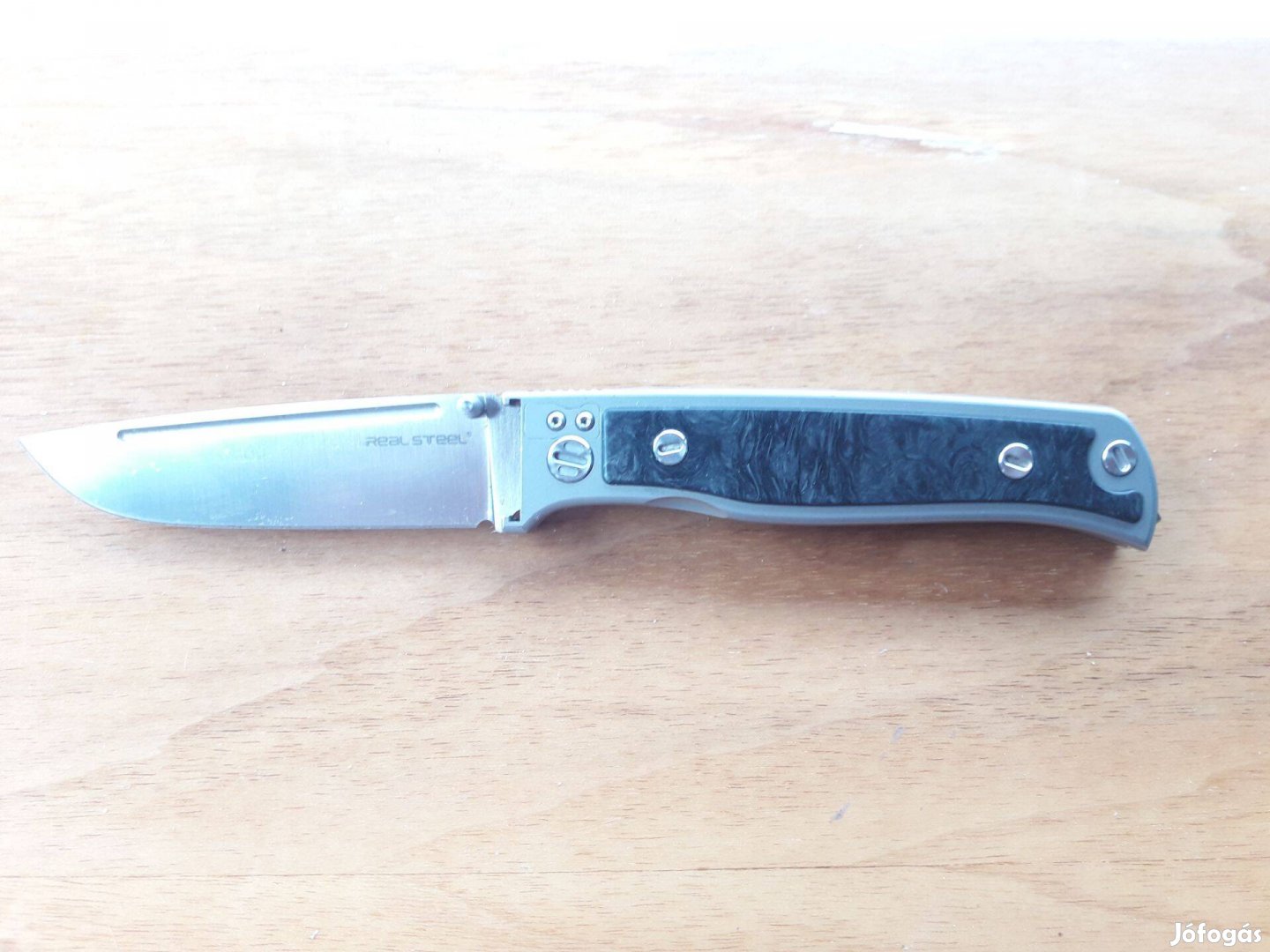 Real Steel Relict titán-karbon (Braginets) prémium folder, bicska
