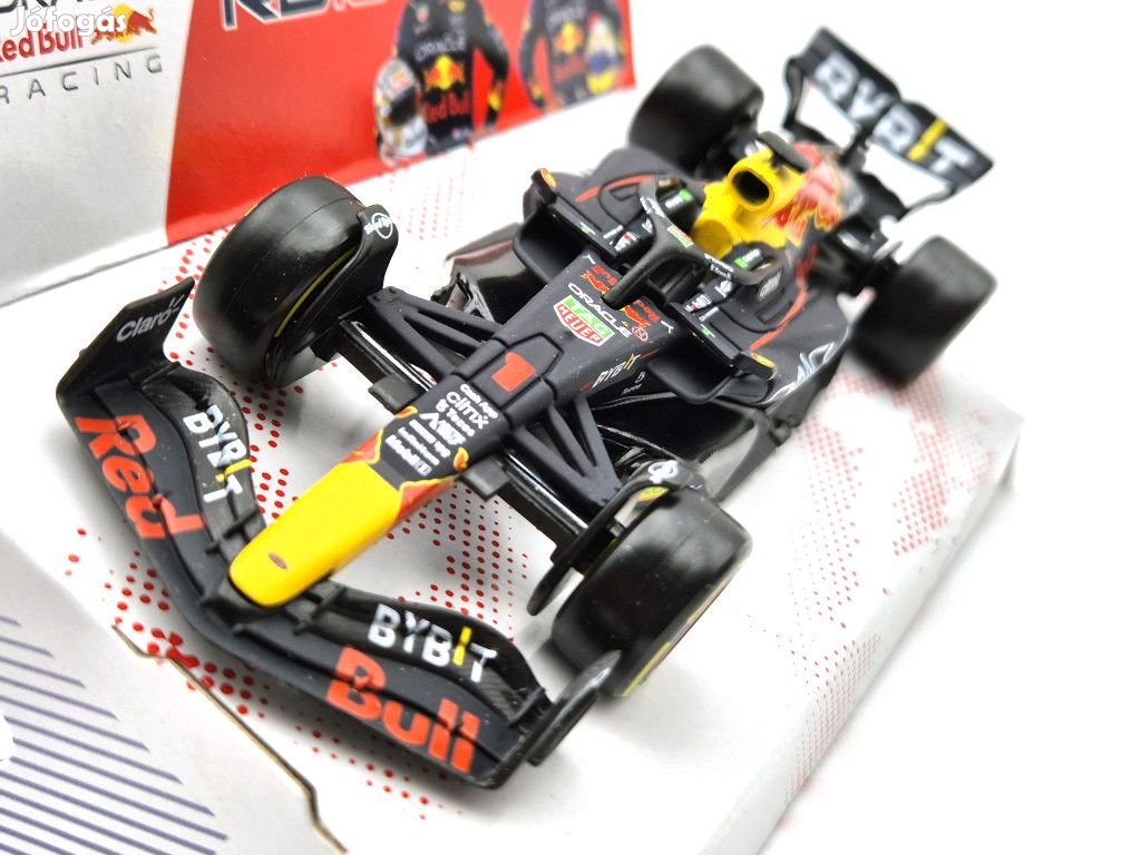 Red Bull F1 RB18 #1 (2022) - Max Verstappen - Bburago - 1:43